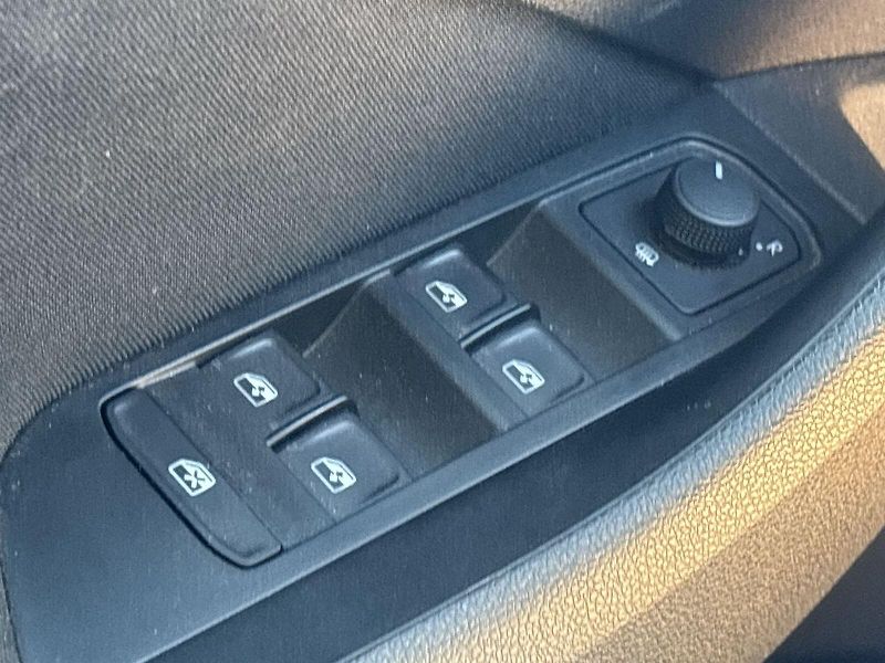 Škoda Scala (2025) 1.0 TSI Selection - fotka 17 z 30