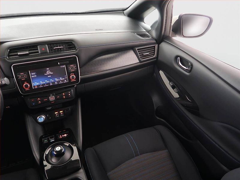 Nissan Leaf (2018) 40 kWh, SoH 87%, Automat - fotka 8 z 21