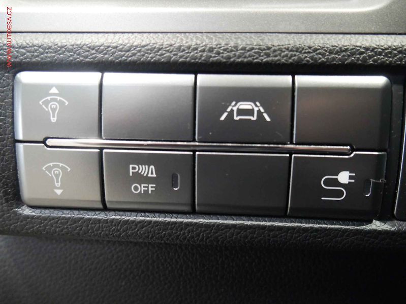 SsangYong Korando (2023) 1.5 T-GDi, 2.maj,ČR, AT - fotka 21 z 25