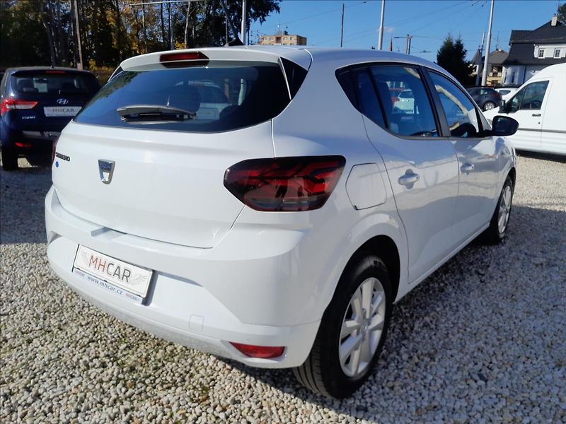 Dacia Sandero 1,0 SCe 49kW - fotka 7 z 48