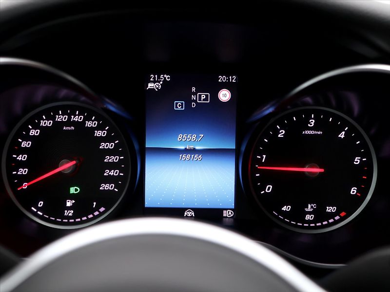 Mercedes-Benz Třídy C 2.0 220d 143kW Aut. LED - fotka 17 z 37