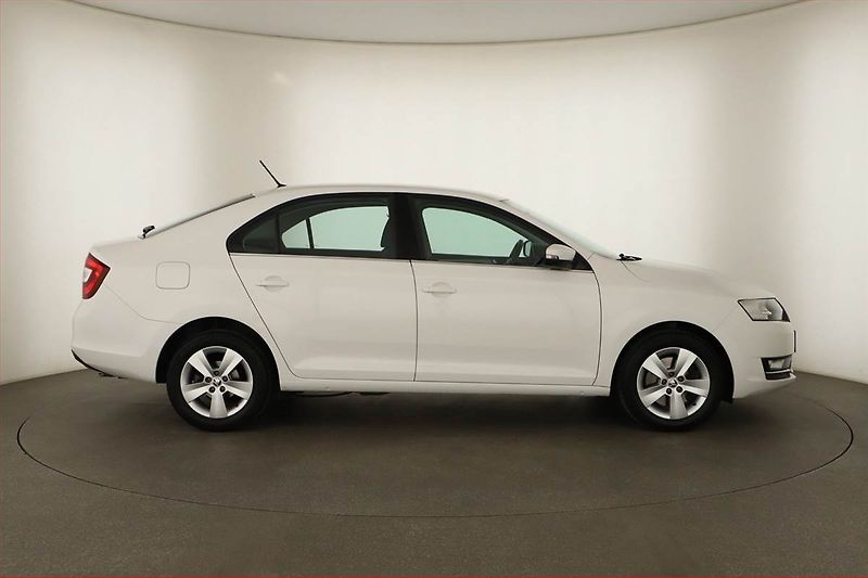 Škoda Rapid (2019) Ambition 1.0 TSI - fotka 6 z 16