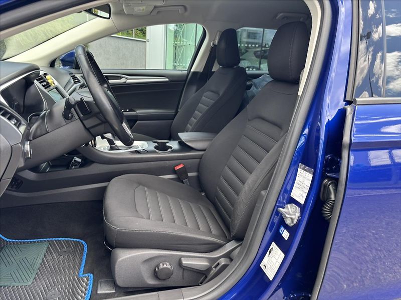 Ford Mondeo 2,0 TDCi AT WEBASTO TOP STAV - fotka 10 z 39
