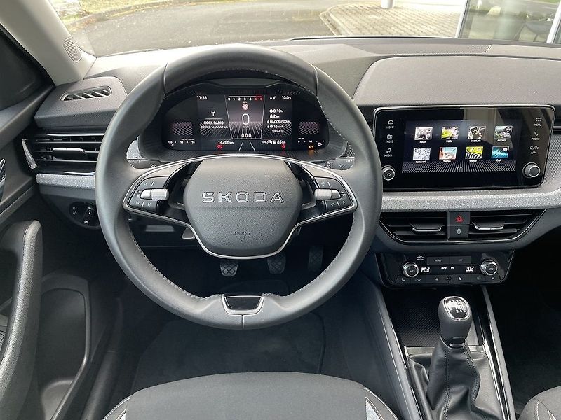Škoda Scala Selection 1.0 TSI 85 kW - fotka 10 z 13