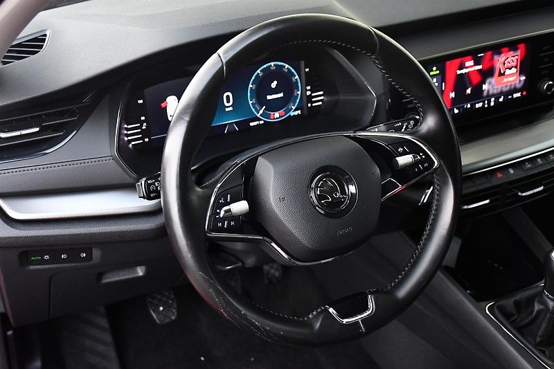 Škoda Octavia 1.5TSi ČR 1M Ambition - fotka 16 z 41