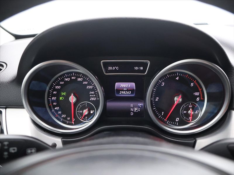 Mercedes-Benz GLE 3,0 190kW 350d 4Matic - fotka 16 z 31