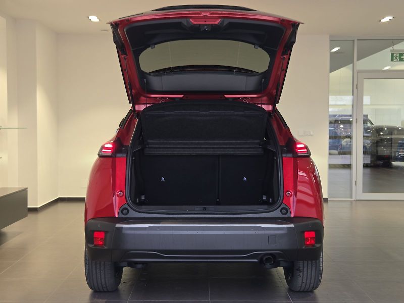 Peugeot 2008 (2026) ALLURE Hybrid 110 e-DCS6 - fotka 6 z 16
