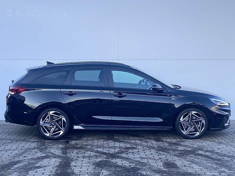 Hyundai i30 1.5 T-GDI MHEV DCT N-Line - fotka 3 z 19