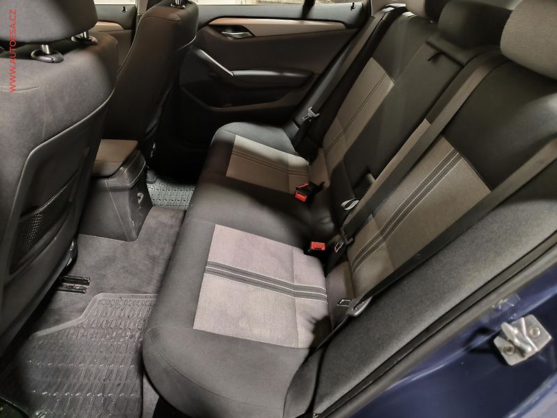 BMW X1 (2011) 2.0 D sDrive, Bixen, TZ - fotka 10 z 16