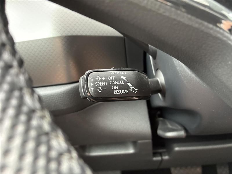Škoda Kodiaq 2,0 TDI TAŽNÉ KEYLESS KAMERA - fotka 35 z 36