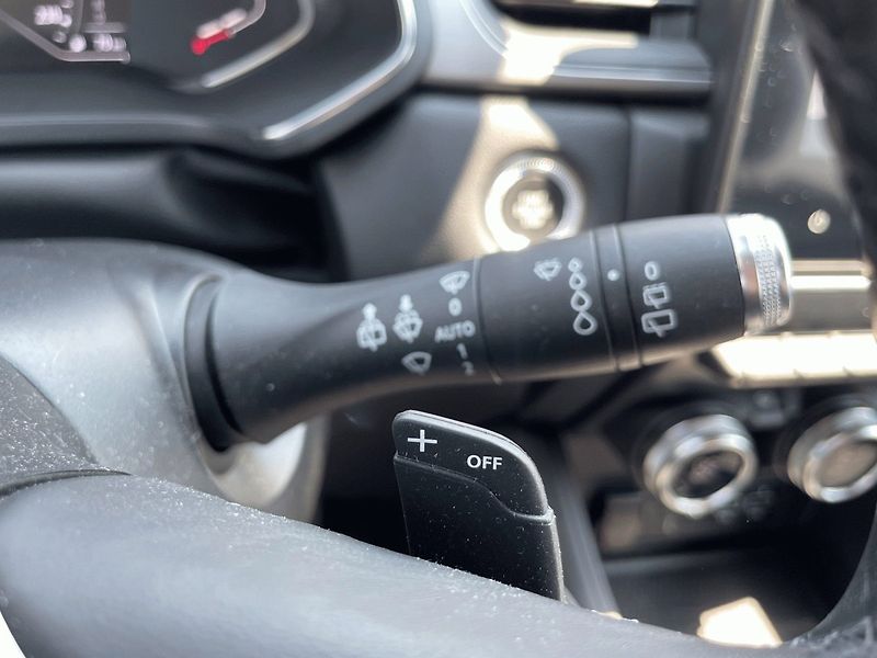 Renault Captur (2020) 1.3 TCe,103kW,Automat,Intens,Č - fotka 17 z 40