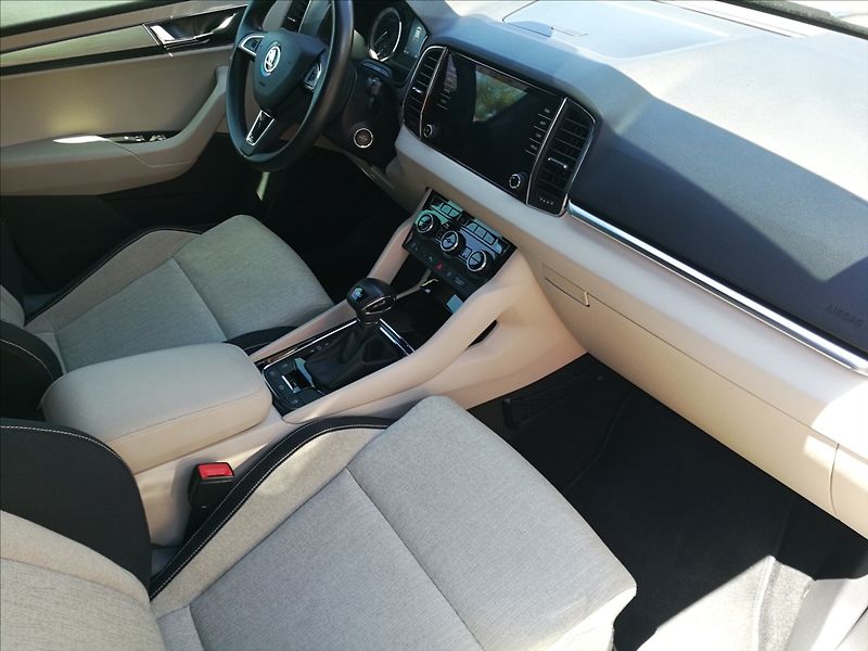 Škoda Karoq 1,5 TSI DSG - fotka 14 z 24