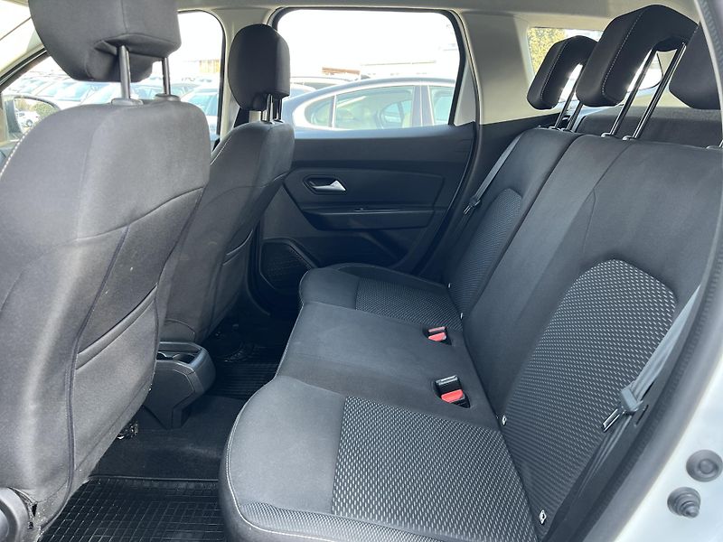 Dacia Duster 1.3TCe 4x4 PŮVOD ČR odp.DPH - fotka 18 z 34