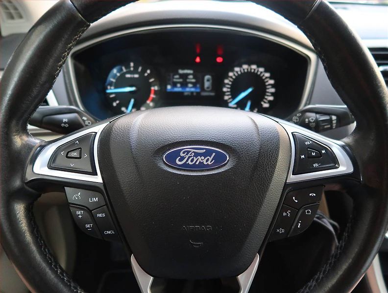 Ford Mondeo (2018) 2.0 TDCI, 4X4, Navi, Tempomat - fotka 15 z 20
