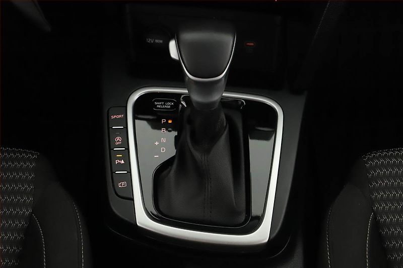 Kia Ceed (2023) Top 1.5 T-GDI, Automat, ČR - fotka 13 z 20