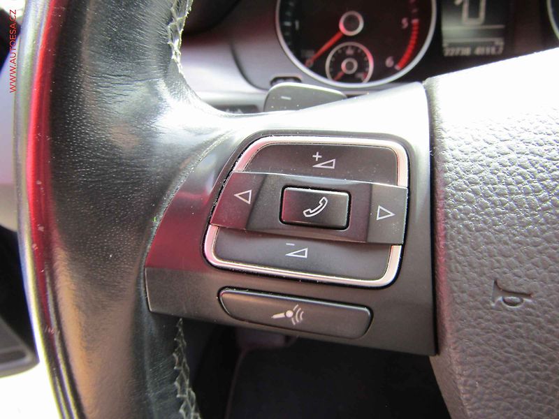 Volkswagen Passat (2014) 2.0TDi 4x4, 1.maj, DSG - fotka 15 z 17