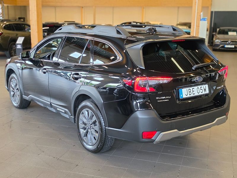 Subaru Outback 2.5i 4WD Active - fotka 4 z 14