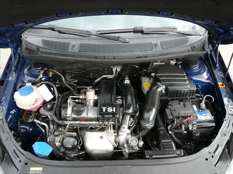Škoda Fabia 1,2 TSi 63kW 2x kola, klima - fotka 28 z 38