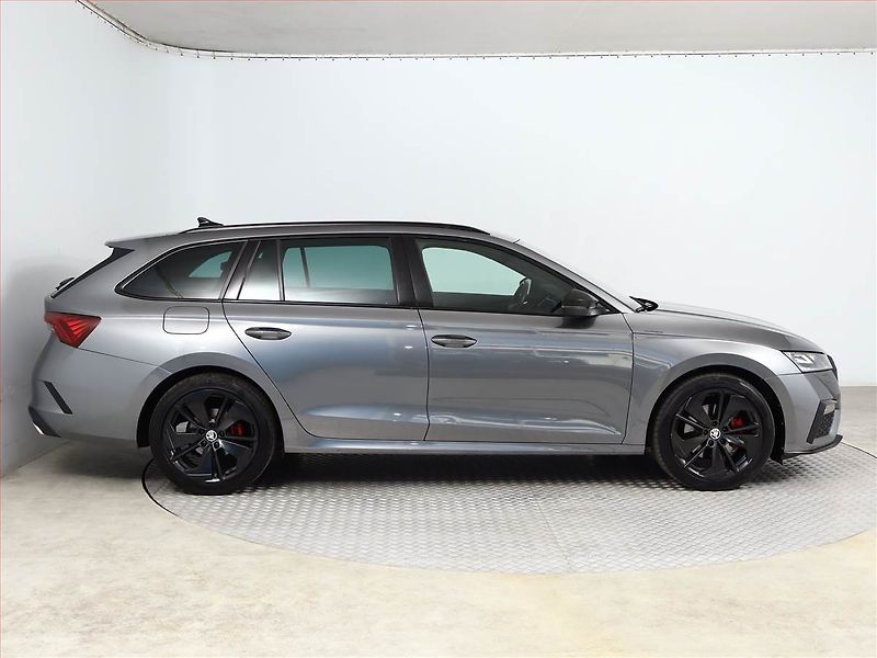 Škoda Octavia (2024) RS 2.0 TDI 4x4 - fotka 6 z 18