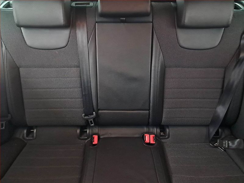 Škoda Octavia (2016) 1.6 TDI, Kůže, Navi, Bi-Xenony - fotka 10 z 20