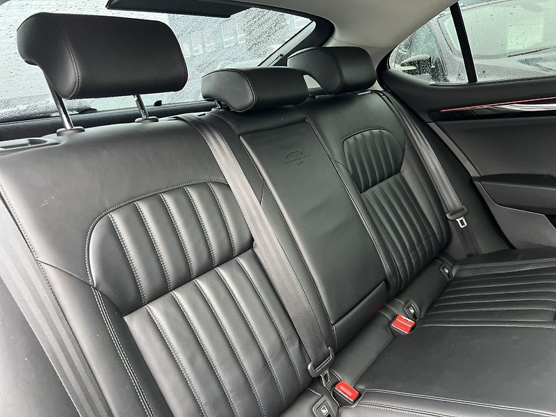 Škoda Superb L&K 2.0TDi 110kw KOUPENO V ČR - fotka 36 z 48