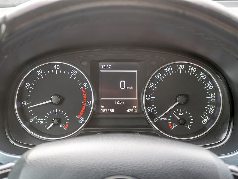 Škoda Fabia (2016) 1.2TSI 66KW – NOVÉ V ČR - fotka 18 z 42