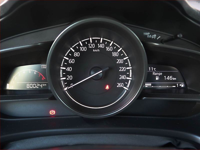 Mazda 3 (2017) 2.0 Skyactiv-G, Tempomat - fotka 11 z 17