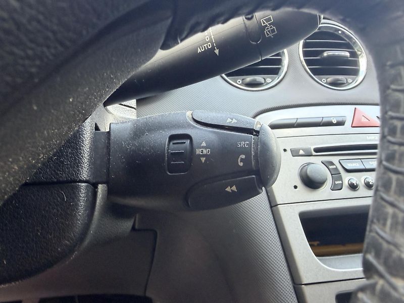 Peugeot 308 SW 1.6HDI TAŽNÉ - fotka 10 z 27