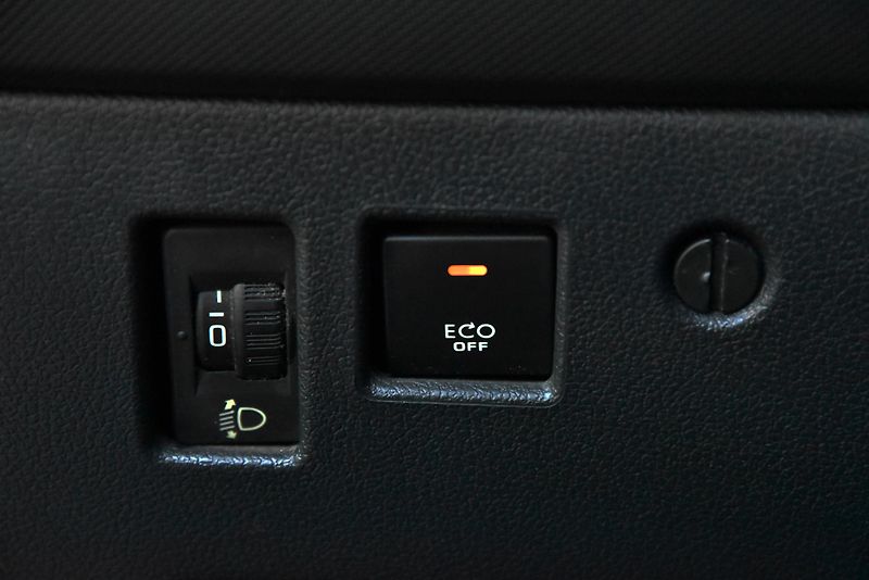 Peugeot 308 CC 1.6 HDi 6st,KLIMA,TEMP,ALU - fotka 16 z 41