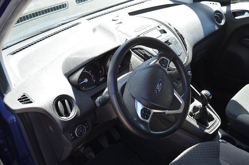 Ford Tourneo COURIER - fotka 10 z 20