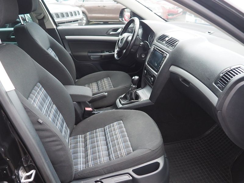 Škoda Octavia (2013) 2.0 TDI, 103 kW - fotka 18 z 40