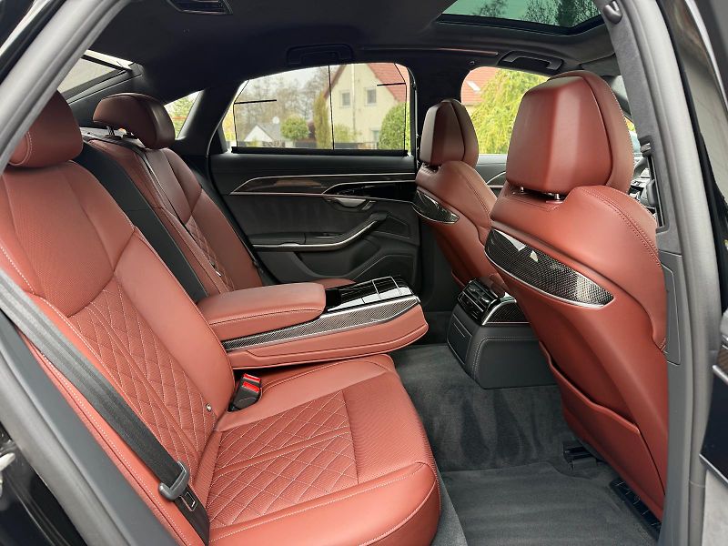 Audi S8 (2026) MAX výbava - fotka 13 z 22