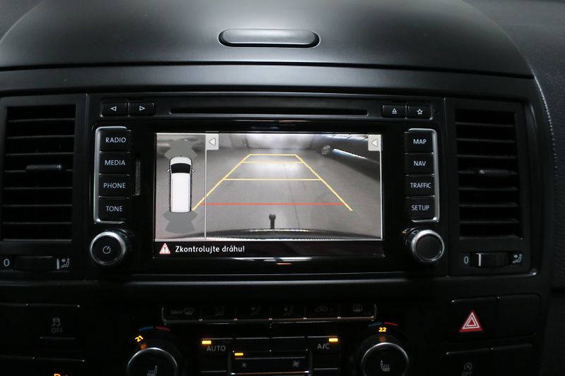 Volkswagen Multivan (2014) T5.1 Long Comfort 4Motion DSG - fotka 23 z 46