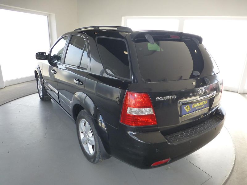 Kia Sorento (2007) 2,5CRDI*NAVI*VYHŘ.S**+SADA*4X4 - fotka 7 z 27