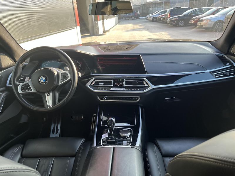 BMW X7 (2019) M50d - fotka 11 z 13