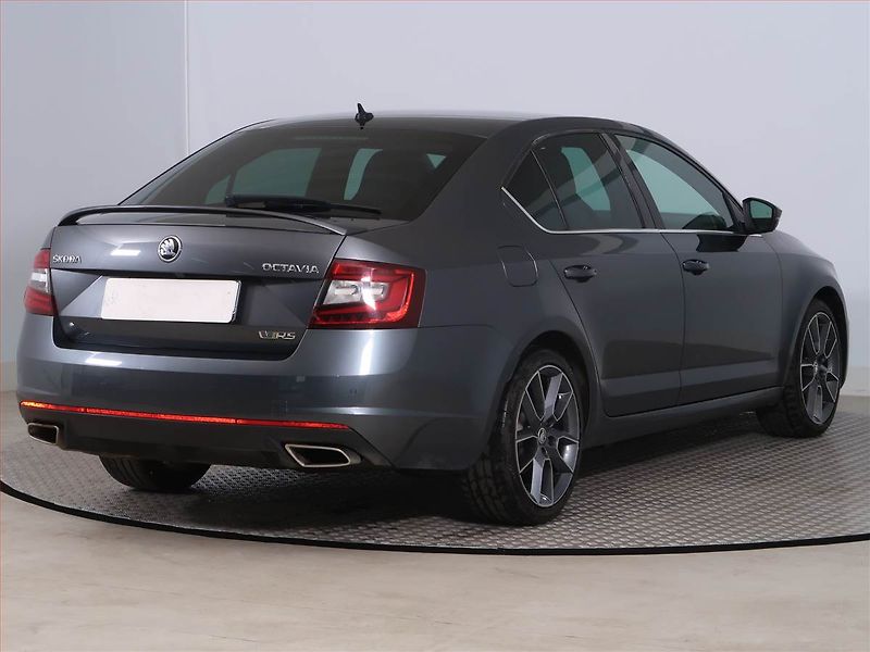Škoda Octavia (2017) RS 2.0 TDI, Automat, ČR,1.maj - fotka 5 z 21