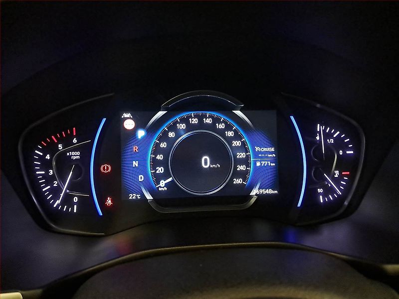 Hyundai Santa Fe (2019) 2.2 CRDi - fotka 11 z 22