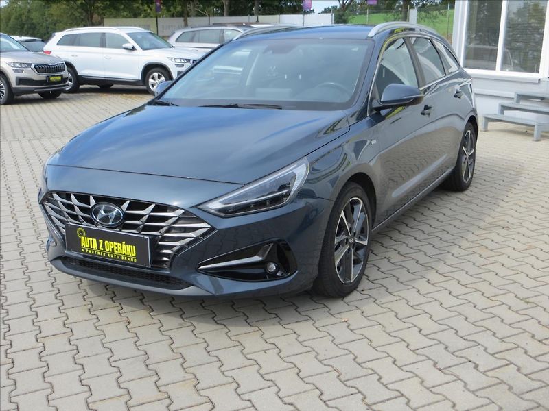 Hyundai i30 1,5 T-GDI M-Hev Style kombi - fotka 3 z 30