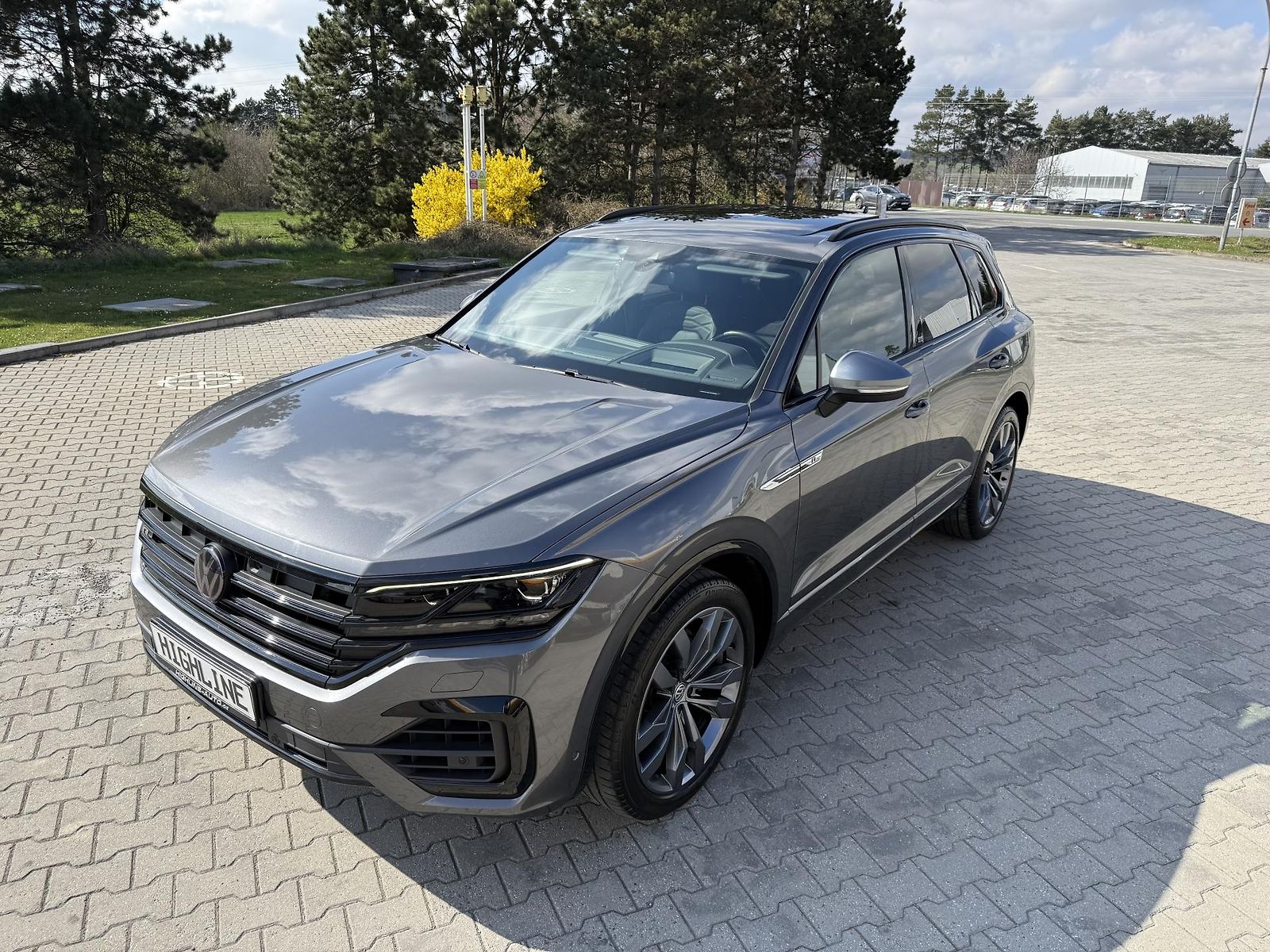Volkswagen Touareg 3.0 TDI R-LINE   ONE MILLION