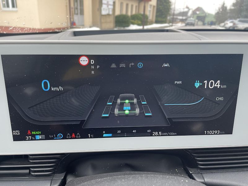 Hyundai Ioniq 5 (2021) 73 Kwh Style 4x4  ČR  - fotka 28 z 31