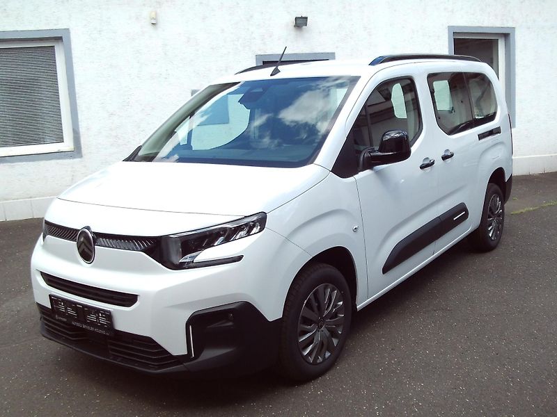 Citroën Berlingo (2026) XL PLUS Profi Petrol 110k Man - fotka 1 z 16