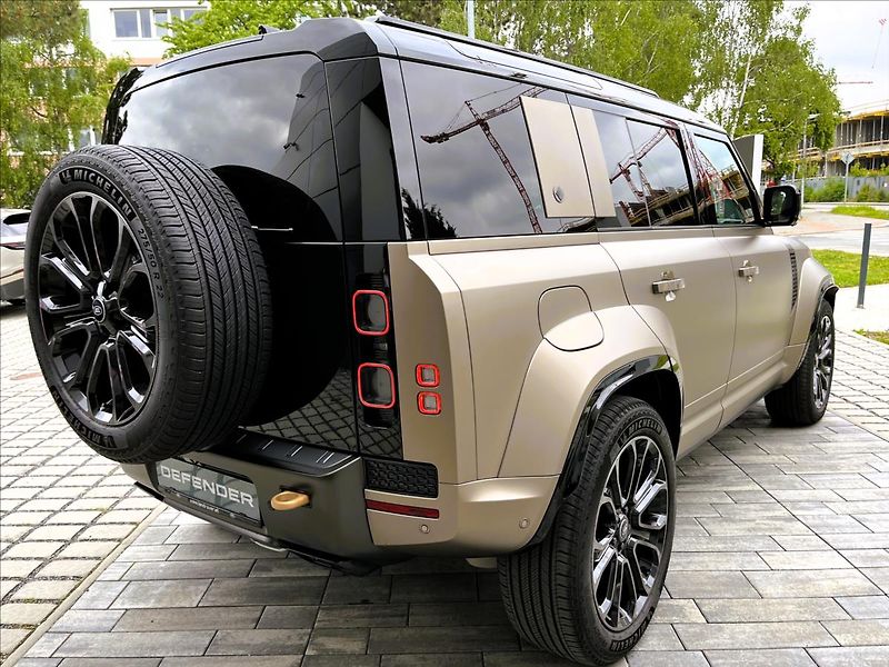 Land Rover Defender (2026) 110 V8 P540 OCTA SATIN* - fotka 6 z 48