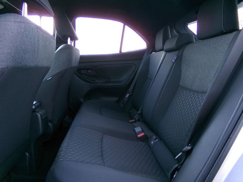 Toyota Yaris Cross (2025) Style 1,5 HEV AT - fotka 8 z 14