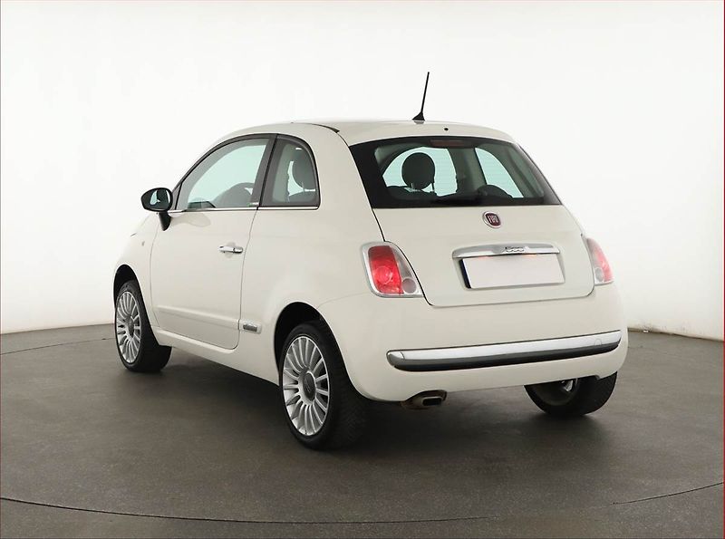 Fiat 500 (2015) 1.3 MultiJet, Pan. střecha - fotka 4 z 12