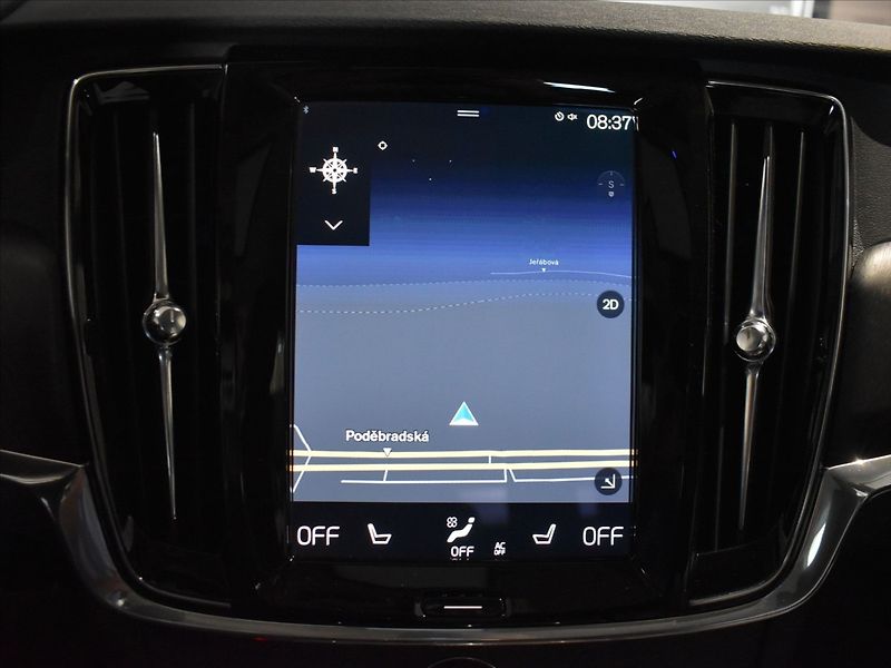 Volvo V90 2,0 CC D5 PRO Bezklíč,Tažný - fotka 18 z 26