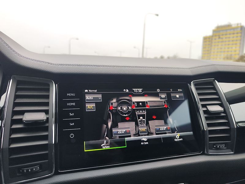 Škoda Kodiaq 2.0 TDI/147kW L&K DSG 4x4 - fotka 25 z 40