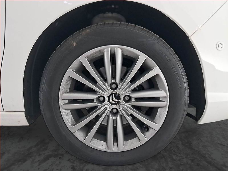 Citroën C4 (2012) Exclusive 1.6 HDi, Serv.kniha - fotka 15 z 19