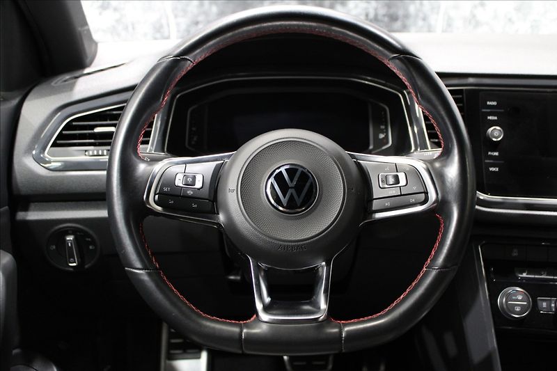 Volkswagen T-Roc 2,0 TDI 4motion Highline 1.maj - fotka 21 z 35