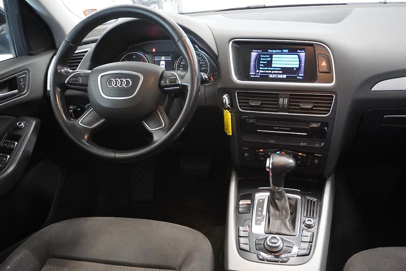 Audi Q5 VAN 3,0 TDI QUATTRO AUT. - fotka 22 z 28