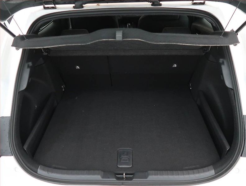 Toyota Corolla (2023) Comfort 1.8 Hybrid - fotka 12 z 19